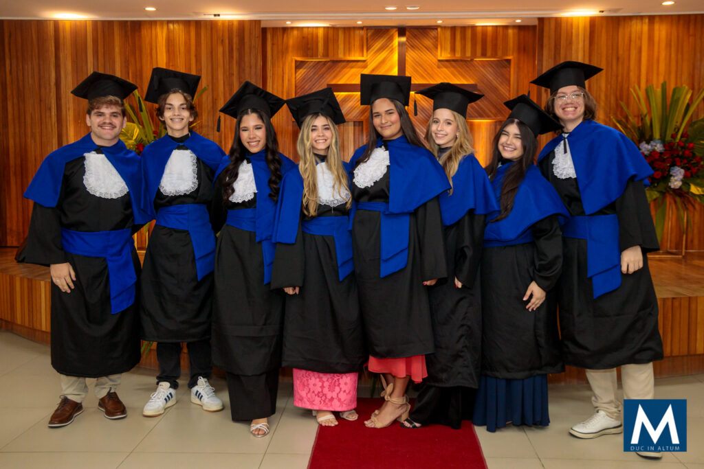 Solenidade de formatura da turma de 2025 do High School