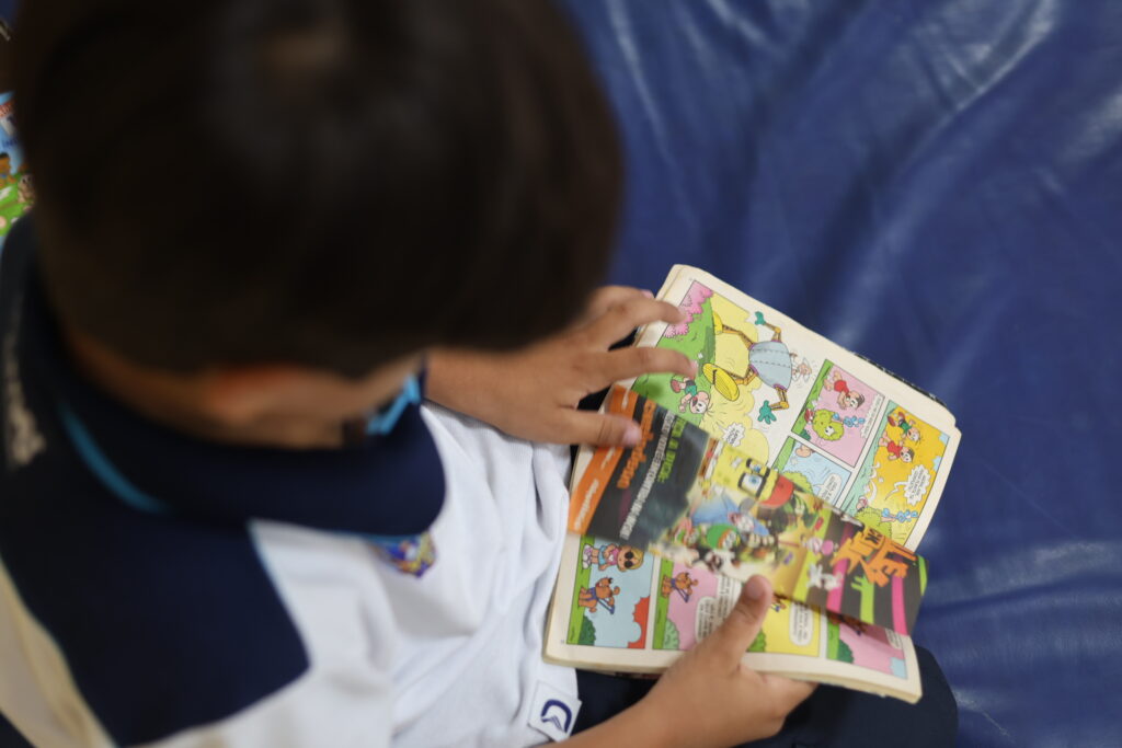 Crianças do 1º ano participam do projeto 'Restaurante da Leitura'