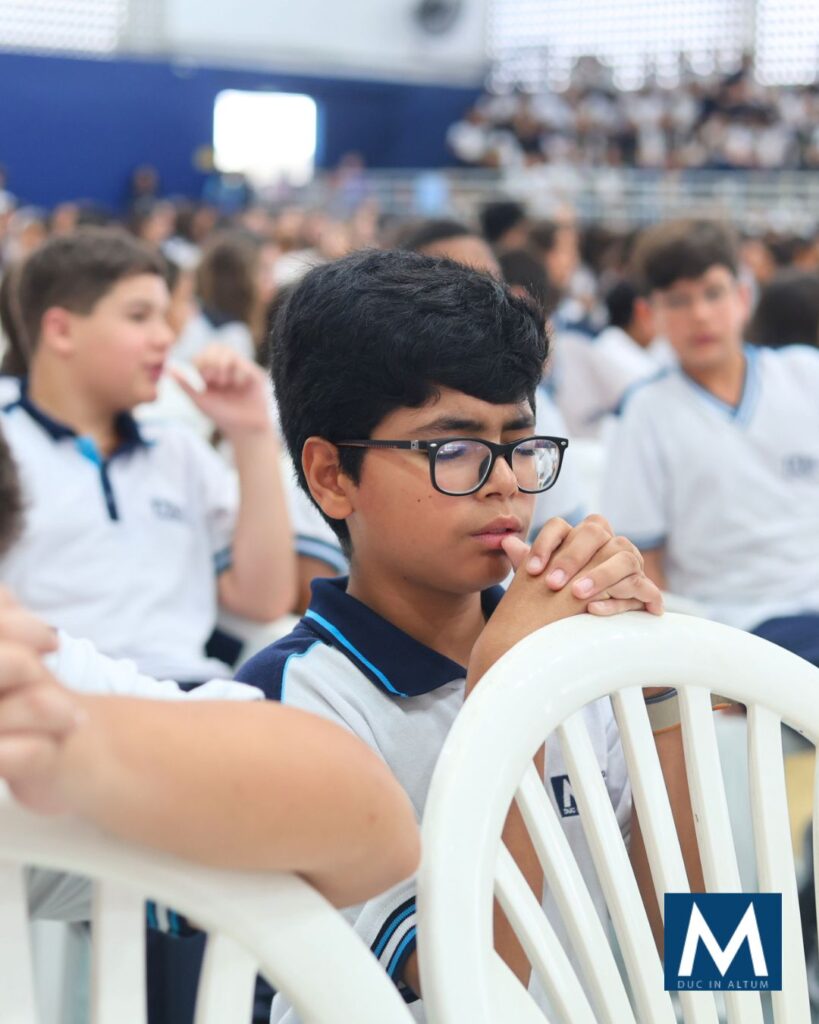 Comunidade Escolar Santa Madalena Sofia celebra Santa Missa Pascal