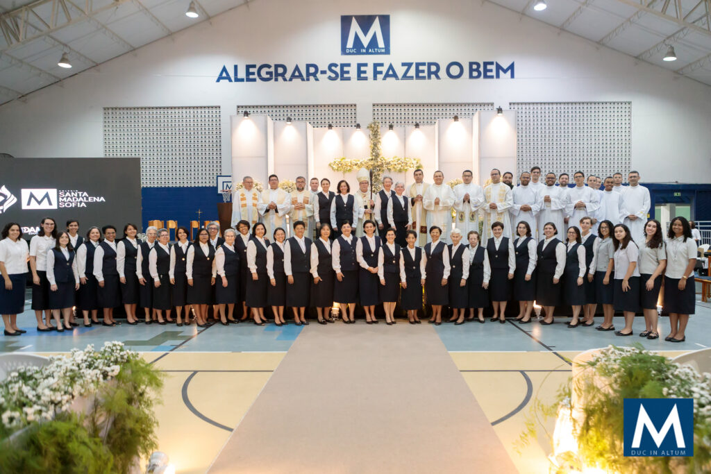 Noite de Celebração Eucarística em Comemoração aos 60 Anos
