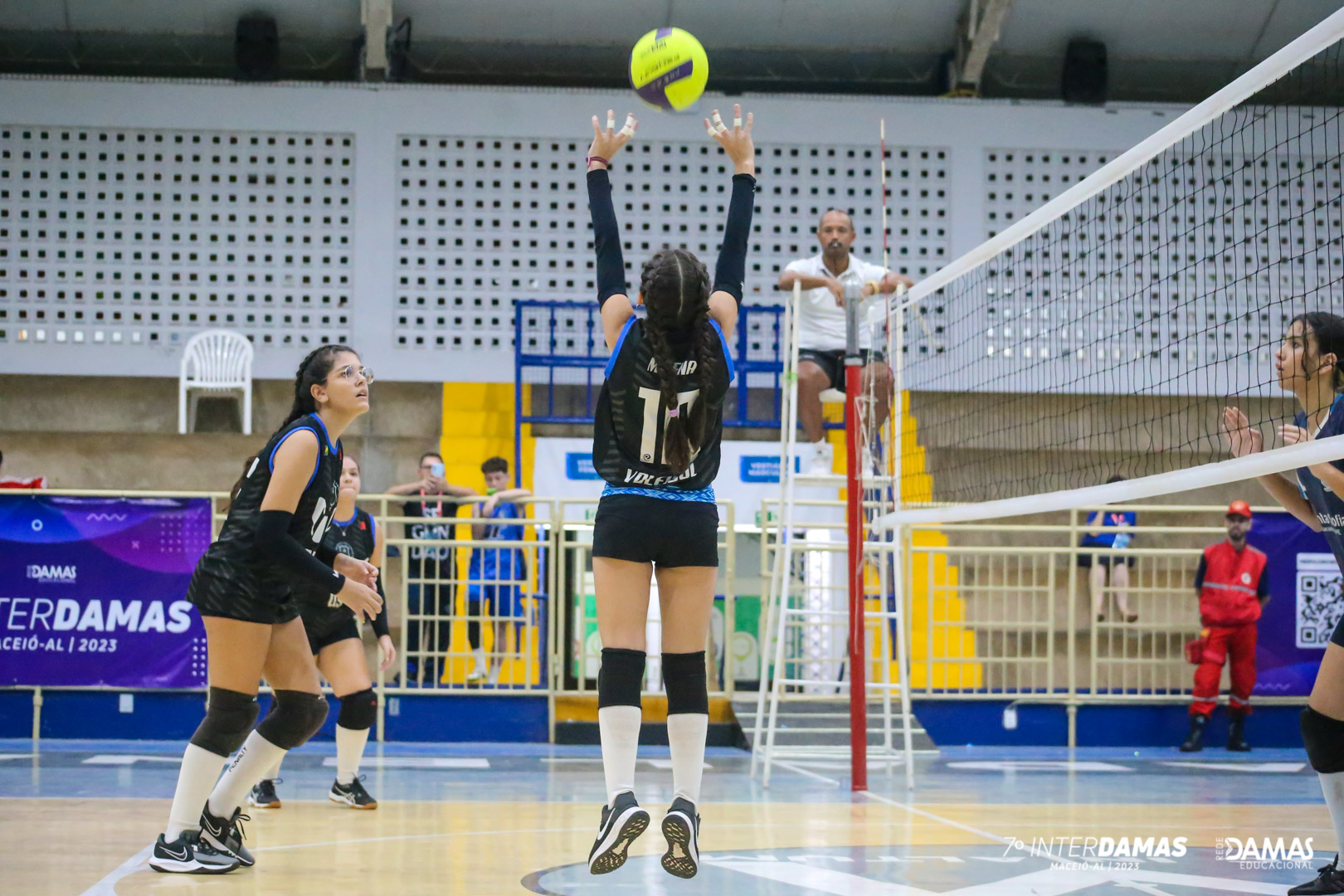 Voleibol Feminino Sub 17 - CIC Damas x Santa Sofia